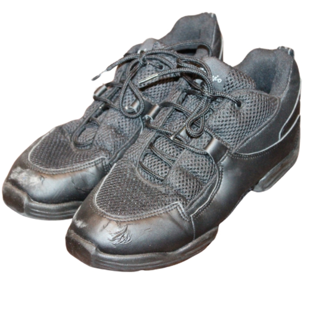 Capezio Black Dansneakers Size 10